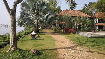 Deshadan Backwater Resort