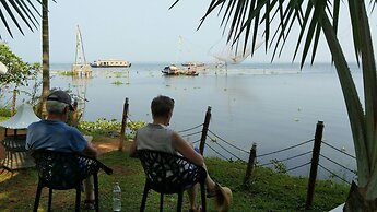 Deshadan Backwater Resort