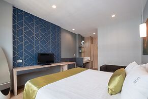 iCheck inn Gems Center Silom