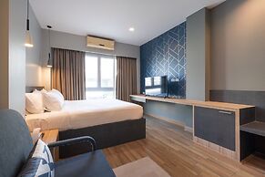 iCheck inn Gems Center Silom