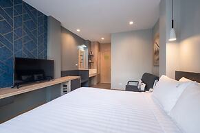 iCheck inn Gems Center Silom