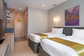 iCheck inn Gems Center Silom