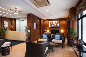 iCheck inn Gems Center Silom