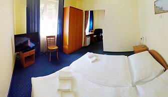 Hotel Corvin