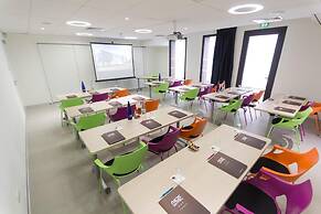 Le NexHotel