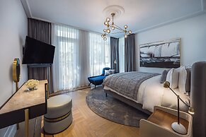 Sofitel Dubai The Palm Resort & Spa