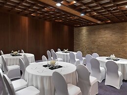 Sofitel Dubai The Palm Resort & Spa