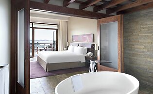 Sofitel Dubai The Palm Resort & Spa