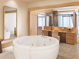 Sofitel Dubai The Palm Resort & Spa