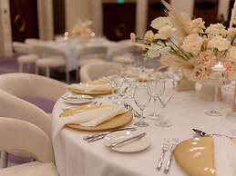 Sofitel Dubai The Palm Resort & Spa
