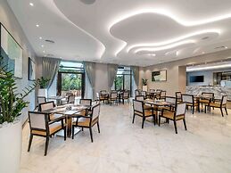 Sofitel Dubai The Palm Resort & Spa