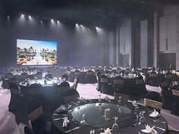 Sofitel Dubai The Palm Resort & Spa