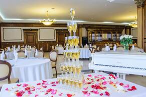 SK Royal Kaluga Hotel