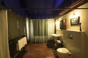 Grassroots Wayanad, Valley-view Tents