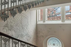 Kaya Great Northern Hotel