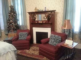 Holly House of Hamilton