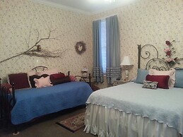 Holly House of Hamilton