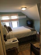 The Inn at Ragged Edge