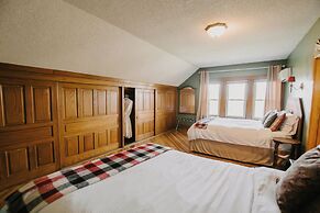 The Inn at Ragged Edge