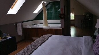 The Inn at Ragged Edge