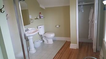 The Inn at Ragged Edge