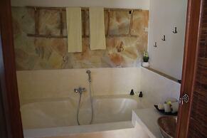 Junjungan Ubud Hotel & Spa