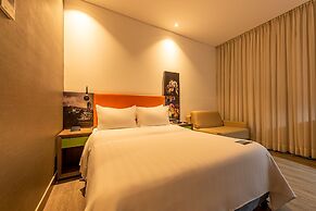 Hampton By Hilton Cartagena