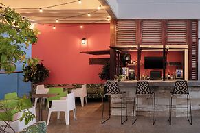 Hampton By Hilton Cartagena