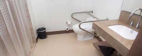 Hampton By Hilton Cartagena