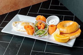 Holiday Inn Resort Grand Cayman by IHG