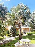 Holiday Inn Resort Grand Cayman by IHG