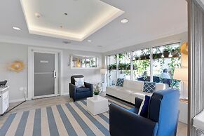 Holiday Inn Resort Grand Cayman by IHG