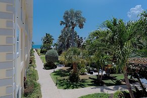 Holiday Inn Resort Grand Cayman by IHG