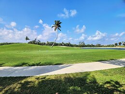 Holiday Inn Resort Grand Cayman by IHG