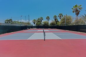 Holiday Inn Resort Grand Cayman by IHG