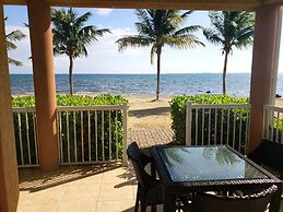 Holiday Inn Resort Grand Cayman by IHG