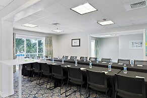 Holiday Inn Resort Grand Cayman by IHG