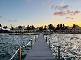 Holiday Inn Resort Grand Cayman by IHG