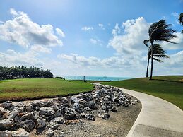 Holiday Inn Resort Grand Cayman by IHG