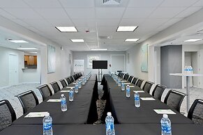 Holiday Inn Resort Grand Cayman by IHG