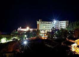 Caposkino Park Hotel