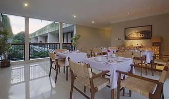 Seminyak Lagoon All Suites Hotel