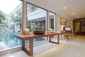 Seminyak Lagoon All Suites Hotel