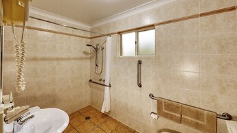 Edward Parry Motel & Apartments