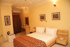 Solitude Hotel Victoria Island