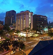 Hilton Grand Vacations Club Hokulani Waikiki Honolulu