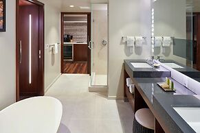 Hilton Grand Vacations Club Hokulani Waikiki Honolulu