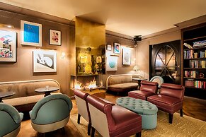 Mondrian Suites Berlin Checkpoint Charlie