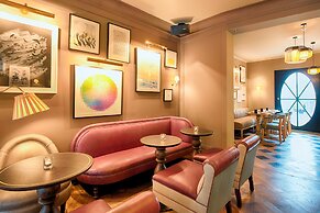 Mondrian Suites Berlin Checkpoint Charlie