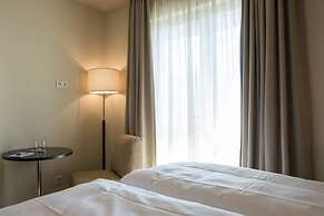 Mondrian Suites Berlin Checkpoint Charlie